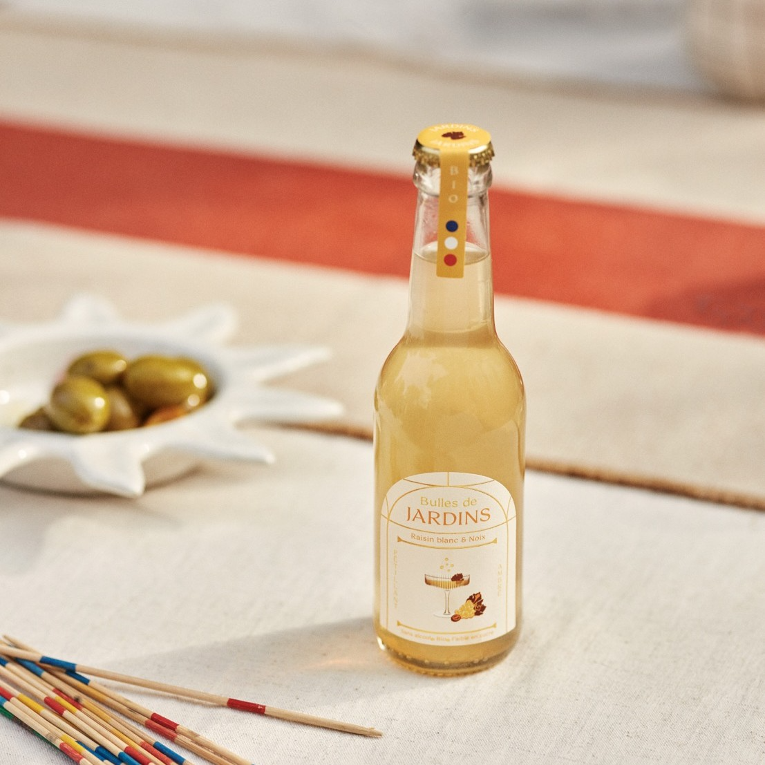 Gurmaniškas nealkoholinis putojantis aperityvas Jardins White grape & Walnut